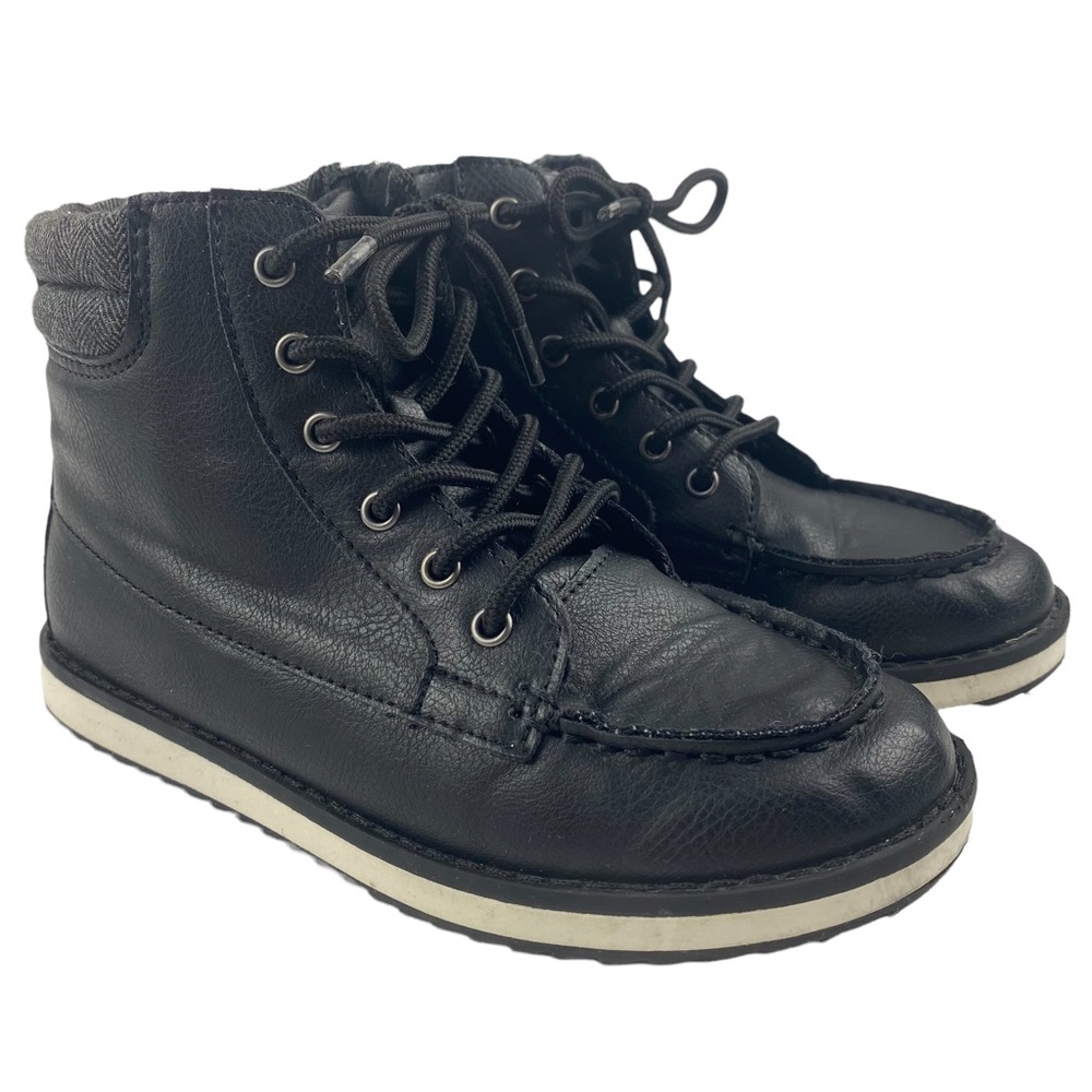 Old Navy Boy's Lace Up Boot in Black Size 1